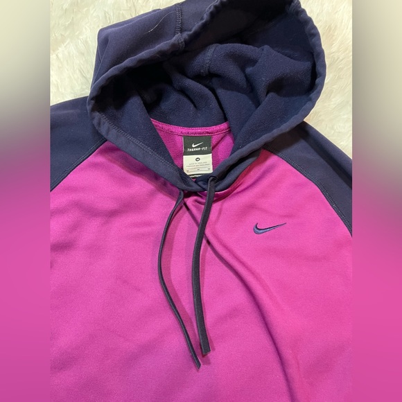 Nike Women's Therma-Fit Pullover Hoodie Sweatshirt medium - Picture 3 of 5